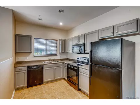 23445 E Platte Dr #E, Aurora, CO 80016 photo 3