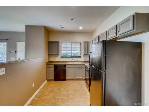 23445 E Platte Dr #E, Aurora, CO 80016 photo 4