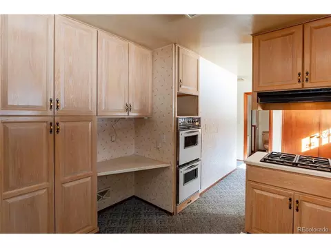 2940 E Bates Ave, Denver, CO 80210 photo 12