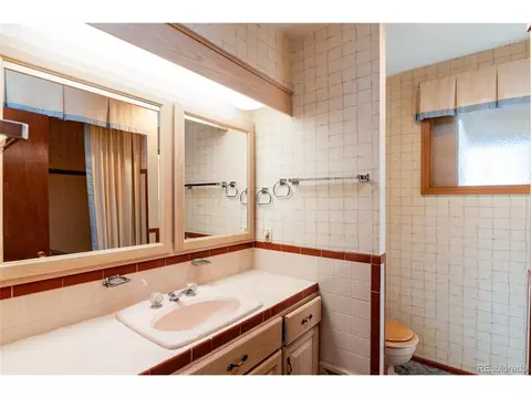 2940 E Bates Ave, Denver, CO 80210 photo 17