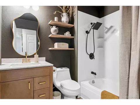 Bath - 4465 S Cole Ct, Morrison, CO 80465 photo 2 of 3