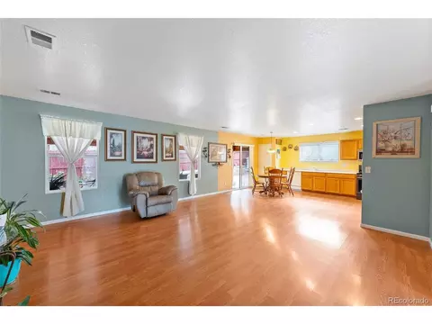 414 E 77th Pl, Thornton, CO 80229 photo 4