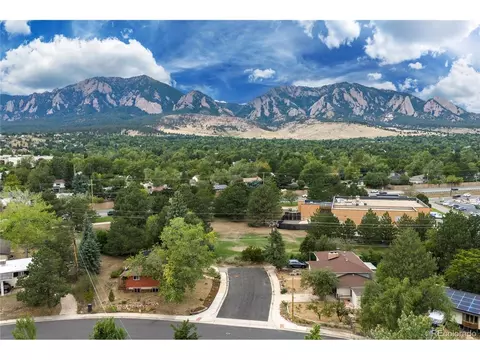 View/Area - 4617 Gordon Dr, Boulder, CO 80305 photo 3 of 6