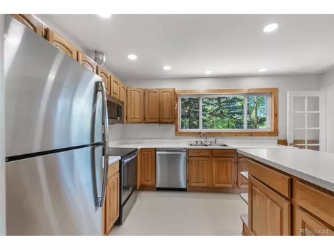 Kitchen - 4617 Gordon Dr, Boulder, CO 80305 photo 1 of 7