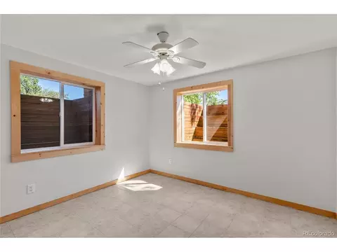 Bedroom - 4617 Gordon Dr, Boulder, CO 80305 photo 10 of 13