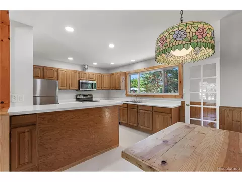 Kitchen - 4617 Gordon Dr, Boulder, CO 80305 photo 4 of 7