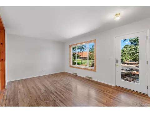 Living - 4617 Gordon Dr, Boulder, CO 80305 photo 2 of 2