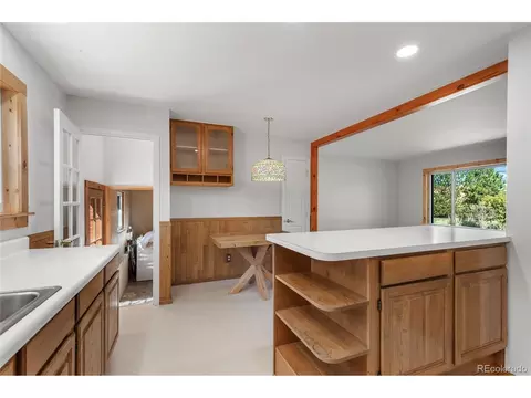 Kitchen - 4617 Gordon Dr, Boulder, CO 80305 photo 3 of 7