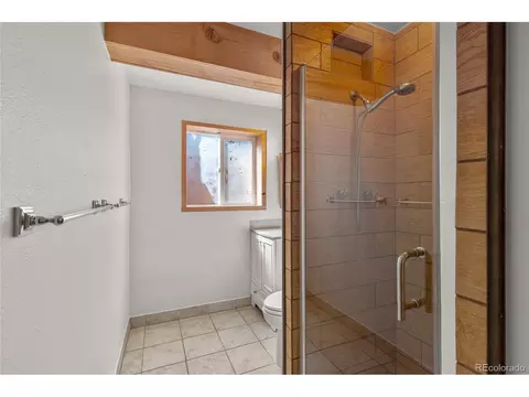 Bath - 4617 Gordon Dr, Boulder, CO 80305 photo 4 of 4