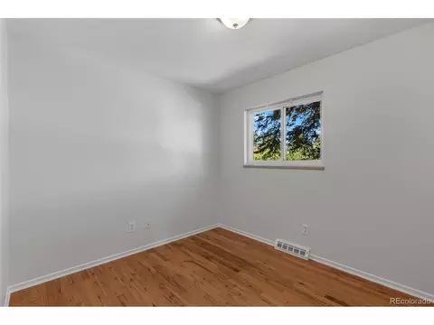 Bedroom - 4617 Gordon Dr, Boulder, CO 80305 photo 1 of 13