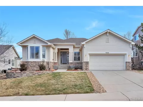 7410 Winter Berry Ln, Castle Pines, CO 80108