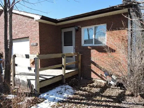 229 1st St, Berthoud, CO 80513 photo 1