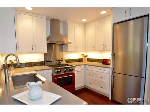 918 Dearborn Pl, Boulder, CO 80303 photo 5