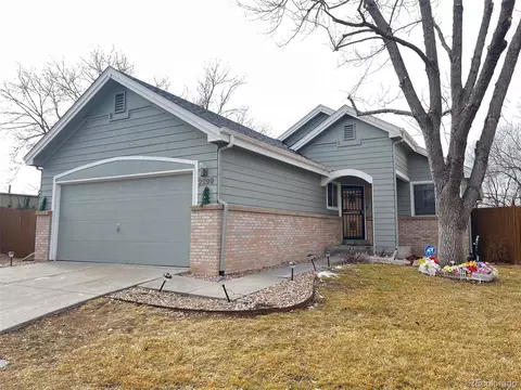 2299 S Joliet Way, Aurora, CO 80014
