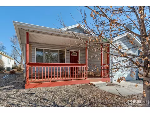707 3rd St #B, Berthoud, CO 80513 photo 2