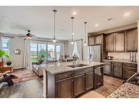 25604 E Byers Dr, Aurora, CO 80018 photo 4