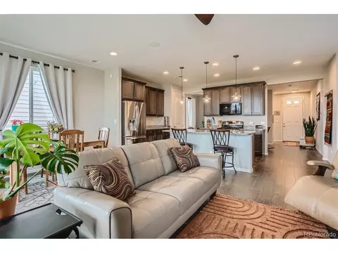 25604 E Byers Dr, Aurora, CO 80018 photo 3