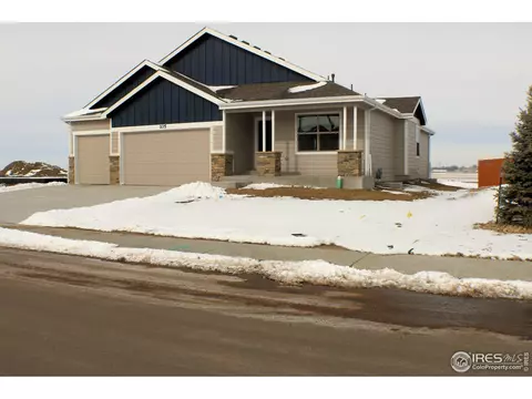 105 11 Ave, Wiggins, CO 80654 photo 2