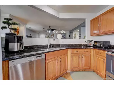547 E 77th Pl, Thornton, CO 80229 photo 8