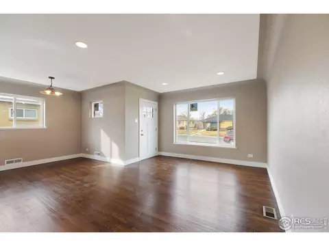 3278 Ivanhoe St, Denver, CO 80207 photo 6