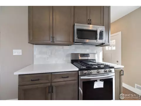 3278 Ivanhoe St, Denver, CO 80207 photo 4