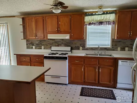 412 W Logan Ave, Iliff, CO 80736 photo 3