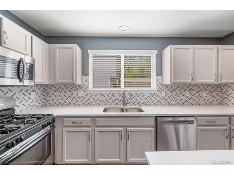 Kitchen - 3682 E 92nd Pl, Thornton, CO 80229 photo 2 of 6