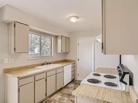 11842 W Dumbarton Dr, Morrison, CO 80465 photo 8