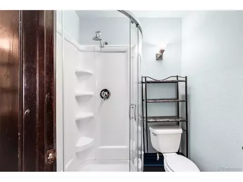 Bath - 421 E Alameda Ave, Denver, CO 80209 photo 3 of 4