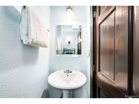 Bath - 421 E Alameda Ave, Denver, CO 80209 photo 4 of 4