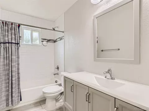 4924 Eagle St, Denver, CO 80239 photo 24