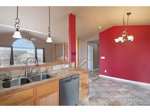 2716 Park View Dr, Evans, CO 80620 photo 8