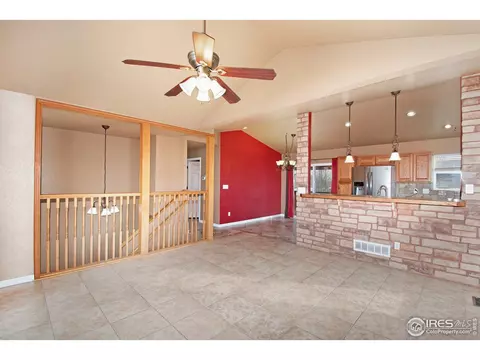 2716 Park View Dr, Evans, CO 80620 photo 7