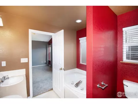 2716 Park View Dr, Evans, CO 80620 photo 17