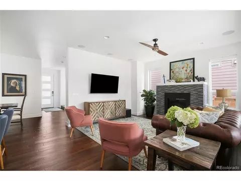 9822 E 60th Ave, Denver, CO 80238 photo 2