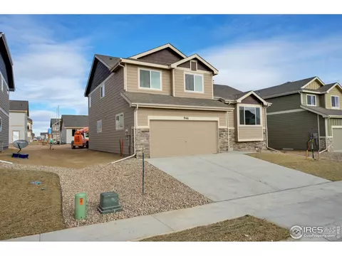 817 Mt Sneffels Ave, Windsor, CO 80550 photo 2