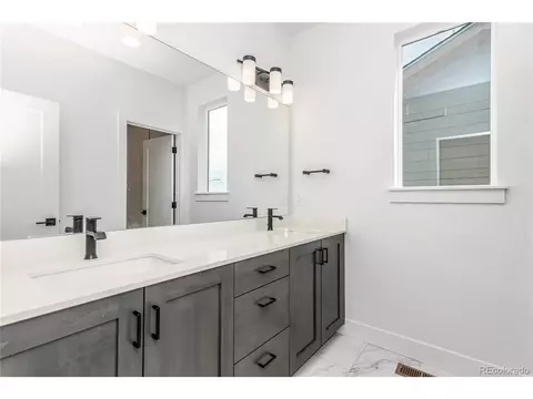 21522 E 60th Ave, Aurora, CO 80019 photo 22