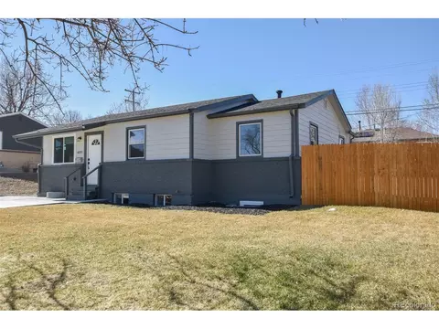 9271 Travis St, Thornton, CO 80229