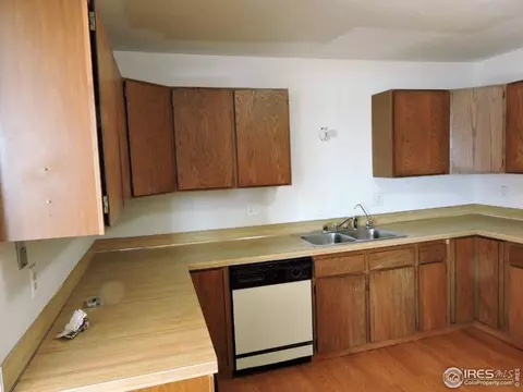 225 1st St, Berthoud, CO 80513 photo 4
