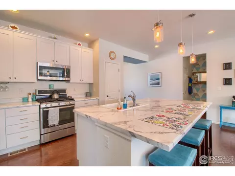 1425 Rustic Dr, Longmont, CO 80504 photo 5