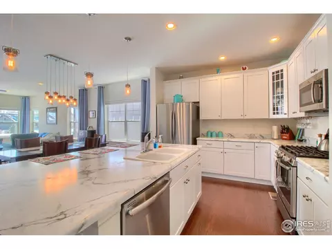 1425 Rustic Dr, Longmont, CO 80504 photo 3