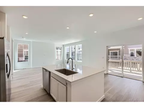 6770 Juniper Dr, Thornton, CO 80602 photo 4