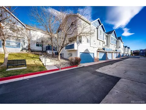 1372 S Cathay Ct #104, Aurora, CO 80017
