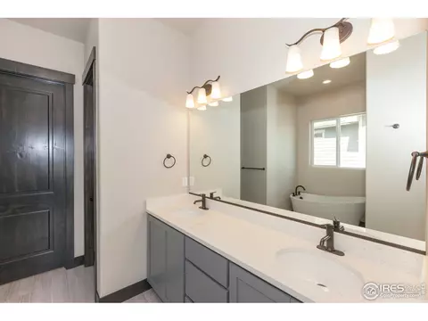 5526 Maidenhead Dr, Windsor, CO 80550 photo 15