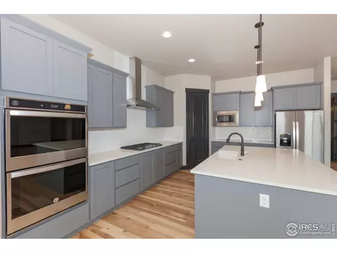 5526 Maidenhead Dr, Windsor, CO 80550 photo 8
