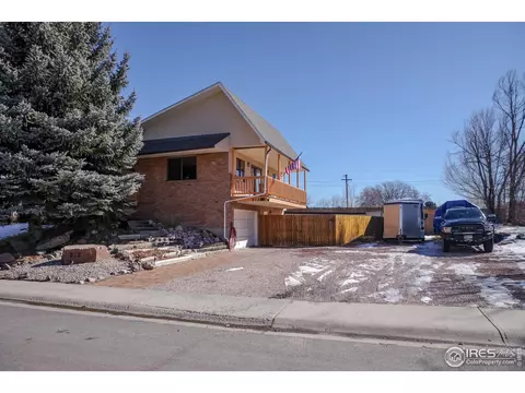 212 S 3rd St, Berthoud, CO 80513 photo 2