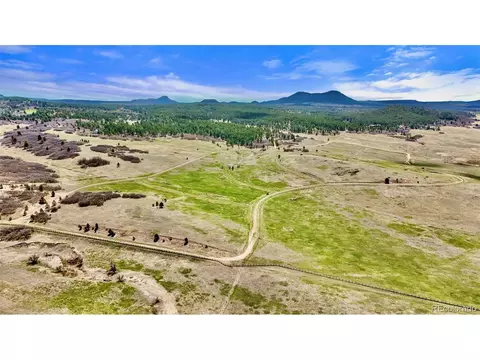 1 S Perry Park Rd, Larkspur, CO 80118