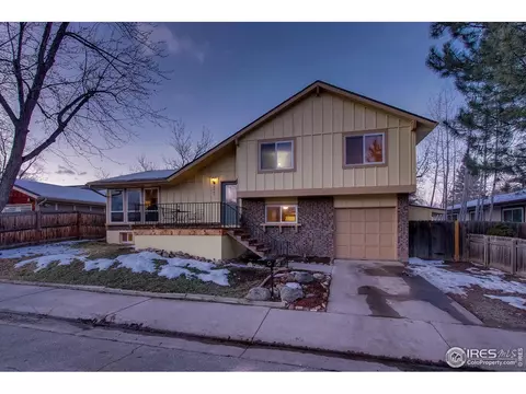 2867 Loma Pl, Boulder, CO 80301 photo 2