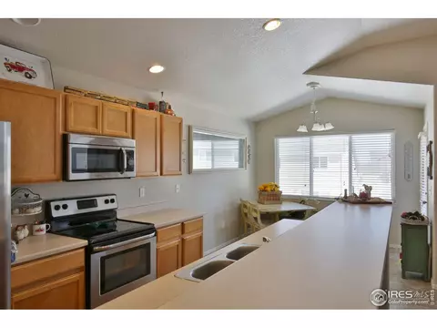 2204 77th Ave, Greeley, CO 80634 photo 5