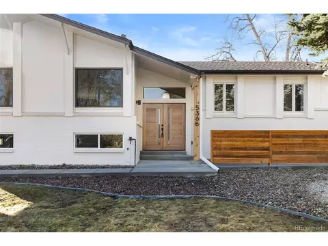 5366 W Portland Dr, Littleton, CO 80128